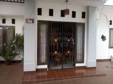 Rumah second 1,35m di perumahan maharaja pancoran mas