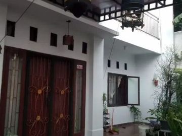 Rumah second 1,35m di perumahan maharaja pancoran mas