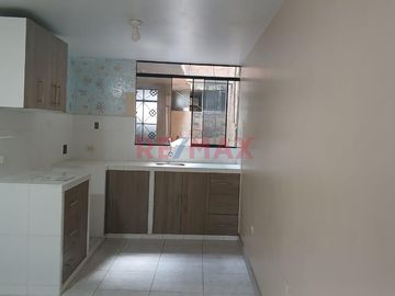 Amplio departamento con una excelente ubicación, a una cuadra de la Vía e Evitamiento Sur, cercanía a Centros COmerciales, Hospital, Clínica, Empresas