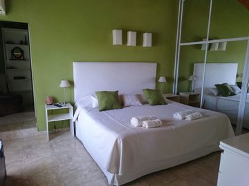 IMPORTANTE PROPIEDAD EN VENTA EN BARRIO PRIVADO CAUSANA