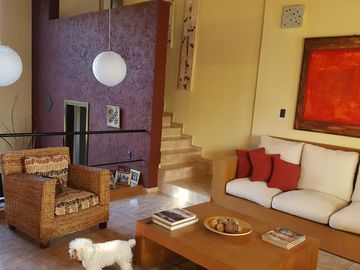 IMPORTANTE PROPIEDAD EN VENTA EN BARRIO PRIVADO CAUSANA