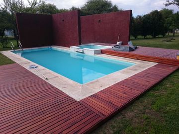 IMPORTANTE PROPIEDAD EN VENTA EN BARRIO PRIVADO CAUSANA
