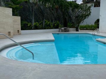 apartamento en venta en cristales. Cod V11334
