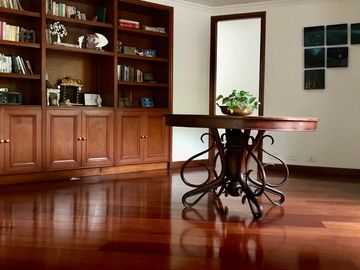 apartamento en venta en cristales. Cod V11334