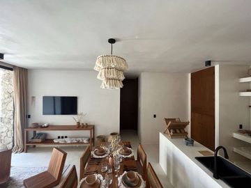 Departamento con terraza de 42 m2 y jacuzzi, sistema lock off,  con galeria de a