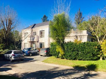 Casa -Venta - 4 dormitorios-Canning - Solar Del Bosque - Financiada -