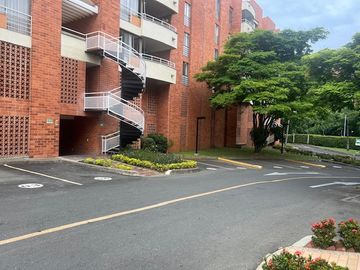 apartamento en venta en ciudad jardín. Cod V107991