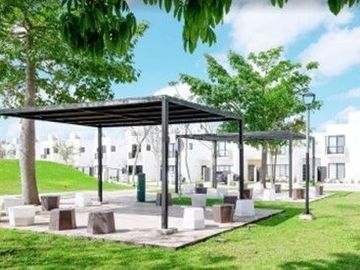 CASA EN VENTA EN MERIDA, EN PRIVADA CON AMENIDADES UBICADA EN CONKAL