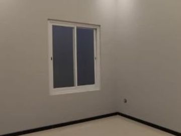 Rumah Sutorejo Utara BARU GRESS hadap selatan