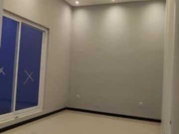 Rumah Sutorejo Utara BARU GRESS hadap selatan