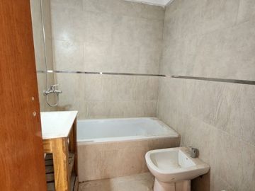 Departamento en venta en Remedios de Escalada Oeste