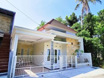 RUMAH MODERN DESAIN ELEGANT DEKAT KAMPUS UII TERPADU