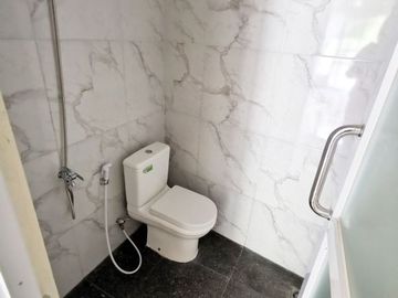 RUMAH MODERN DESAIN ELEGANT DEKAT KAMPUS UII TERPADU