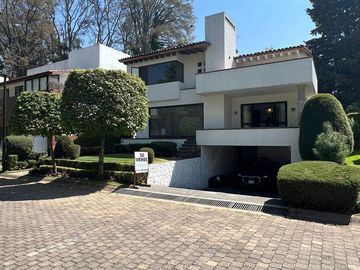 Casa en venta en Club de Golf Los Encinos