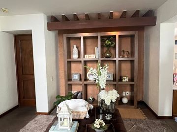 Casa en venta en Club de Golf Los Encinos
