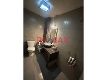 Muy lindo departamento en San Juan de Miraflores (  1 cuadra de panamericana ), cada rincón esta pensado para brindarte confort y funcionalidad. 
Sal
