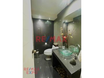 Muy lindo departamento en San Juan de Miraflores (  1 cuadra de panamericana ), cada rincón esta pensado para brindarte confort y funcionalidad. 
Sal