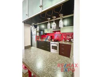 Muy lindo departamento en San Juan de Miraflores (  1 cuadra de panamericana ), cada rincón esta pensado para brindarte confort y funcionalidad. 
Sal