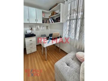 Muy lindo departamento en San Juan de Miraflores (  1 cuadra de panamericana ), cada rincón esta pensado para brindarte confort y funcionalidad. 
Sal