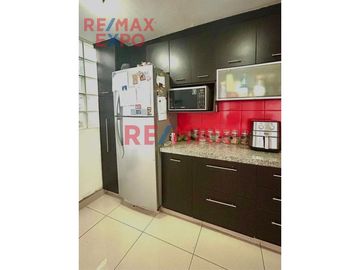 Muy lindo departamento en San Juan de Miraflores (  1 cuadra de panamericana ), cada rincón esta pensado para brindarte confort y funcionalidad. 
Sal