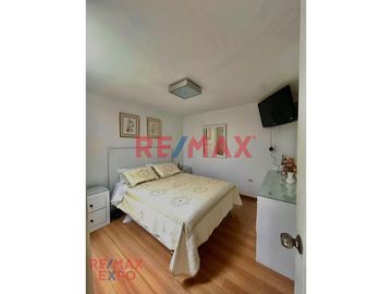 Muy lindo departamento en San Juan de Miraflores (  1 cuadra de panamericana ), cada rincón esta pensado para brindarte confort y funcionalidad. 
Sal