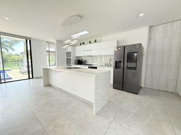 casa condominio en venta en el peñón. Cod V1588