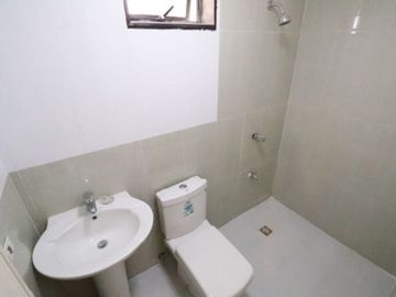 Classic House and Lot for Sale in Cubao Near EDSA PH768