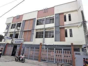 Classic House and Lot for Sale in Cubao Near EDSA PH768