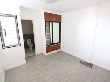 Classic House and Lot for Sale in Cubao Near EDSA PH768