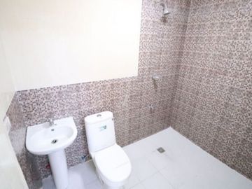 Classic House and Lot for Sale in Cubao Near EDSA PH768