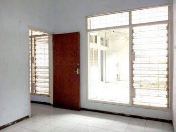 Rumah Bagus Luas di Tidar kota Malang _ 588.18