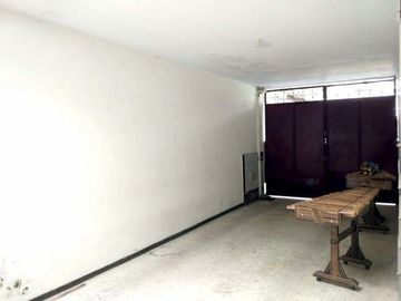 Rumah Bagus Luas di Tidar kota Malang _ 588.18