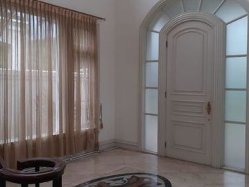 Rumah Mewah Lippo Karawaci Siap Huni