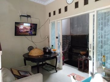 jual butuh rumah 2 lantai di sawangan
