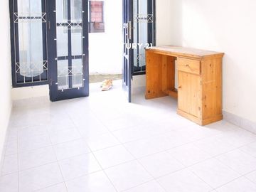 Dijual Koskosan Dan Town House Dekat Kampus UI Depok NY 18219