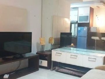 JUAL Cepat Apartemen Cosmo Mansion 1Bed full furnish lantai 32