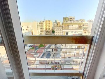 Departamento  3 Amb - 95 m2 - Cochera Fija - Balcón Terraza c /Parrilla - Muy Luminoso