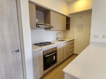 apartamento en venta en el poblado. Cod V12441