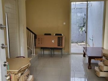 Dijual Rumah Residence 1 BSD City Lokasi Strategis Murah