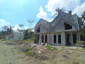Rumah Cantik Mewah di Perum Karta Kirana residence