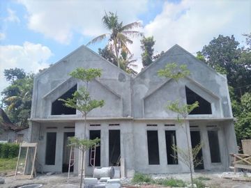 Rumah Cantik Mewah di Perum Karta Kirana residence