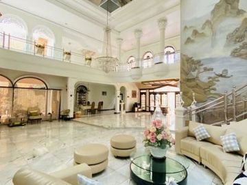 PREMIUM MEWAH Rumah Raya Dharmahusada Indah - Surabaya Timur Siapa Cpt