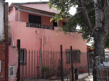 CASA DE DOS PLANTAS EN BOULOGNE