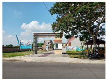 Modern Terkini Dalam Perumahan Taman Edelweis Klaten