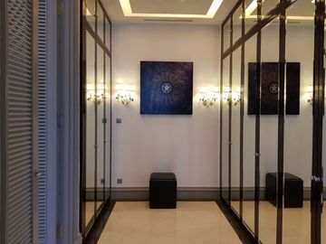 Luxury Raffles Ciputra Apartment Fully Furnished 4 BR
