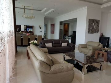 Luxury Raffles Ciputra Apartment Fully Furnished 4 BR