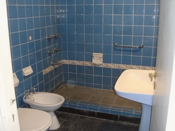 *NUEVO PRECIO* Departamento (piso) en Venta en Barrio Norte 6 ambientes 3 baños 148 m2 - Santa Fe 3300