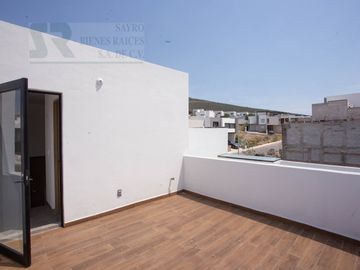 Casa con vista al Valle y Campo de Golf de Zibatá, Santiago de Querétaro Centro