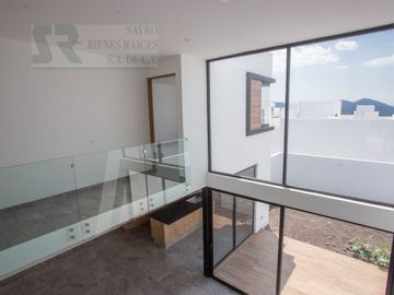 Casa con vista al Valle y Campo de Golf de Zibatá, Santiago de Querétaro Centro