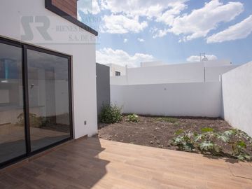 Casa con vista al Valle y Campo de Golf de Zibatá, Santiago de Querétaro Centro